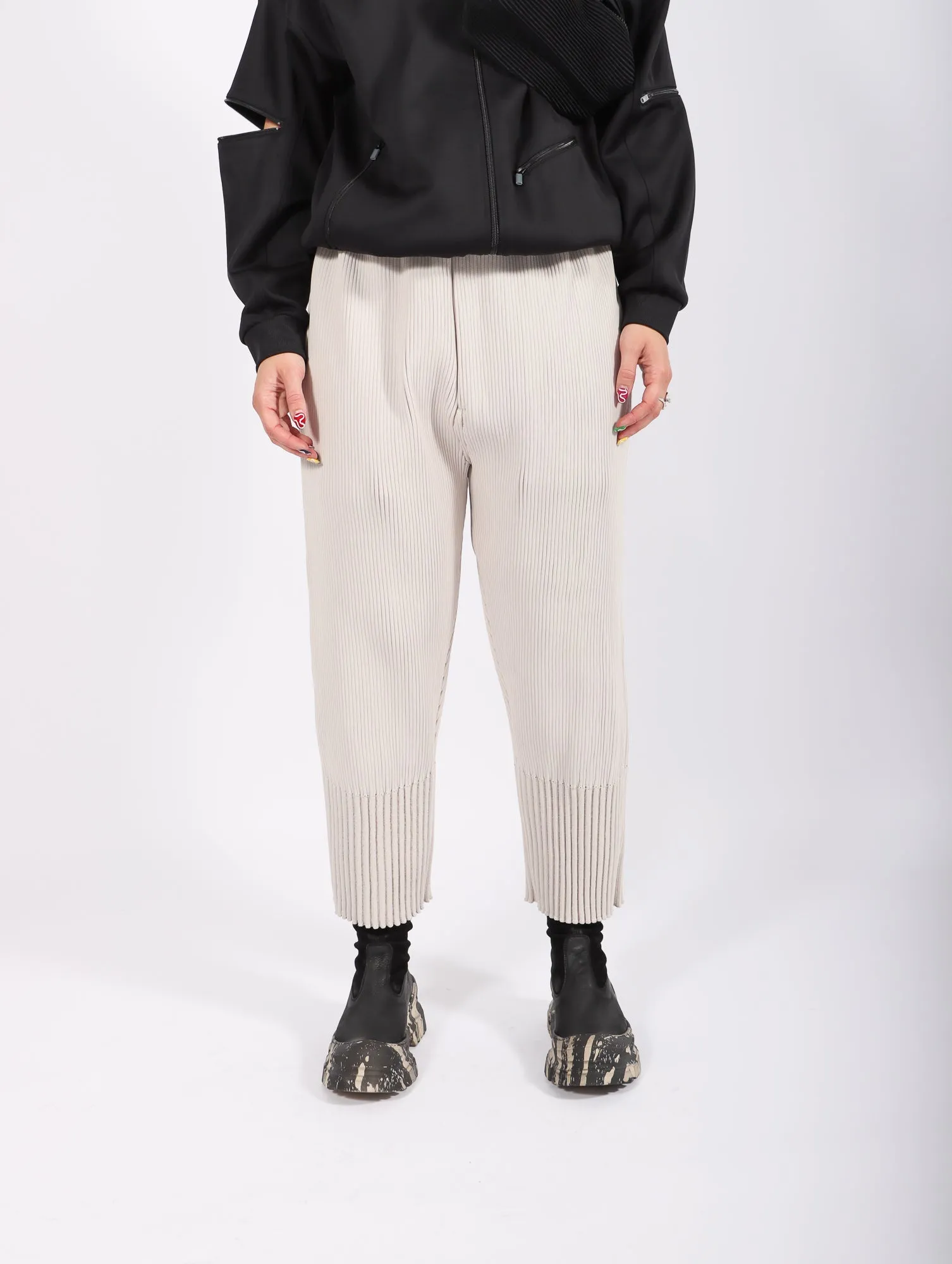 Fluted Taper Pants in Light Beige by CFCL