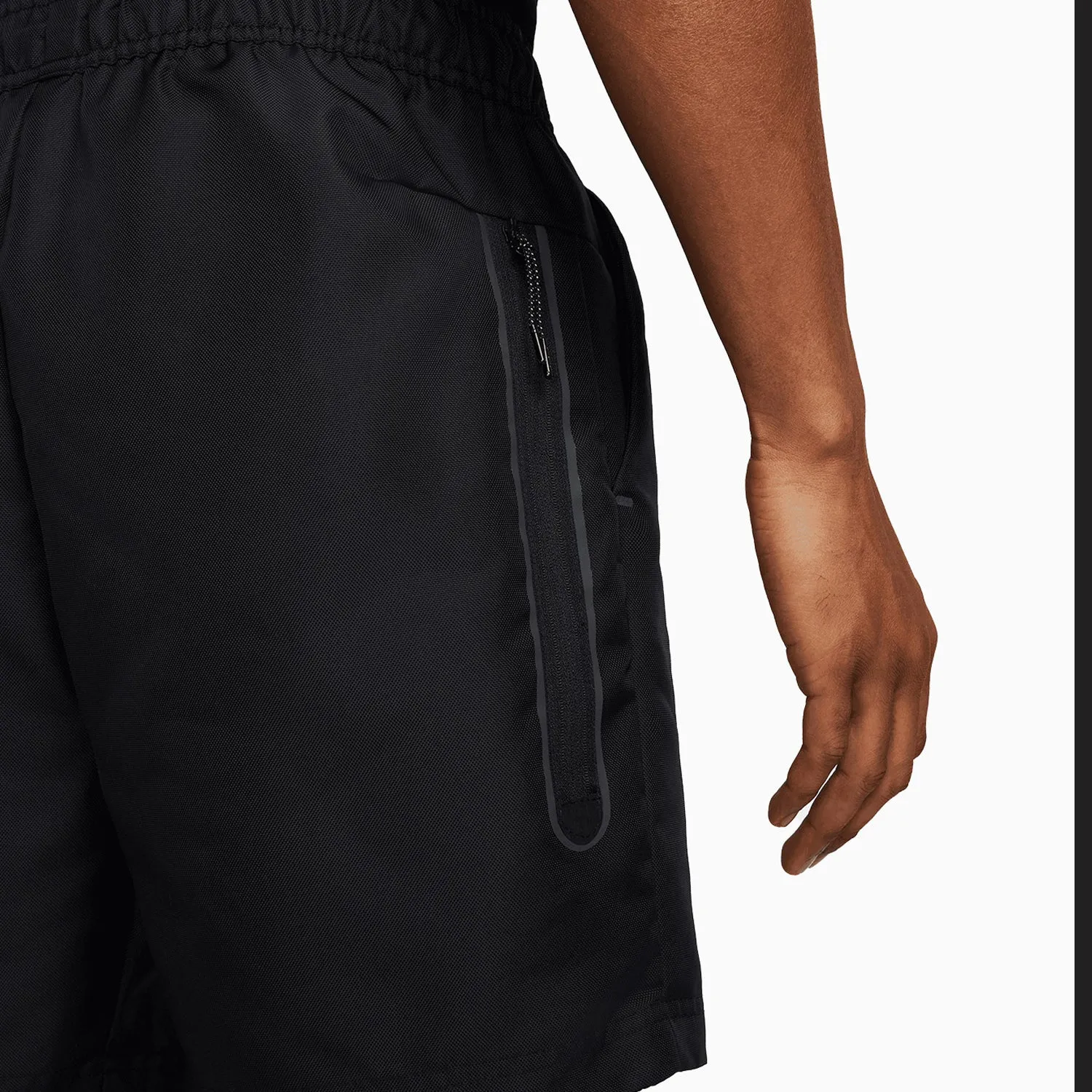 Men's Nike Tech Essentials Shorts